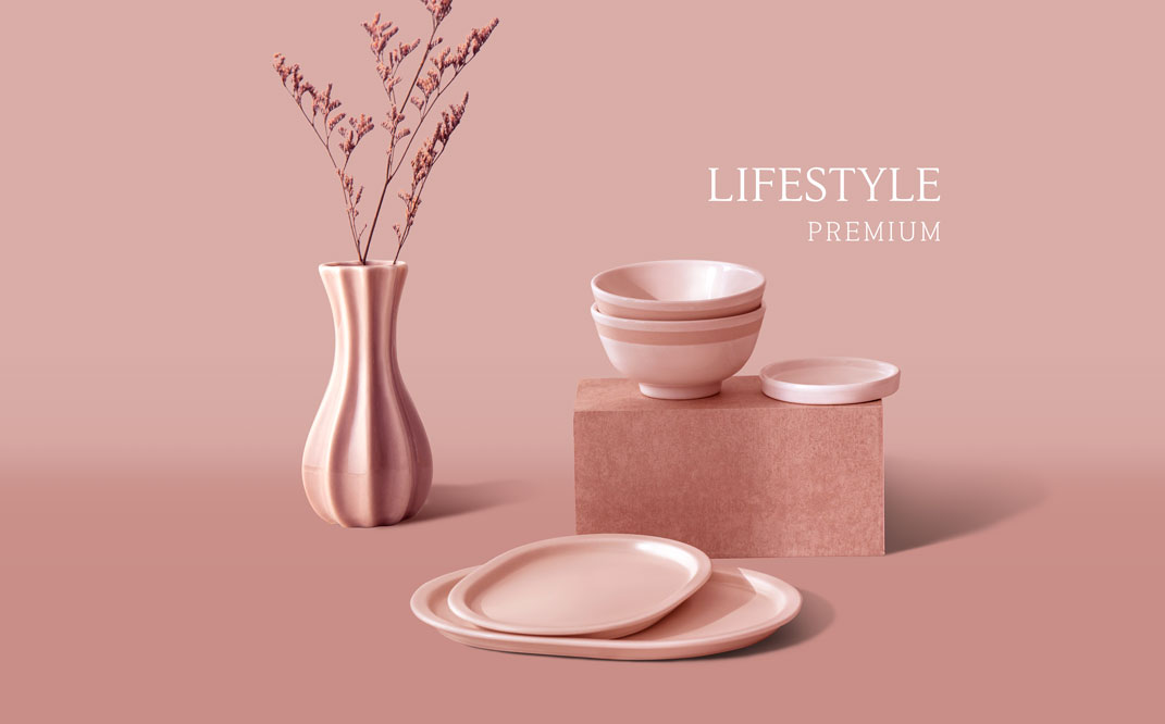 豆沙色中式餐具套装海报设计模板