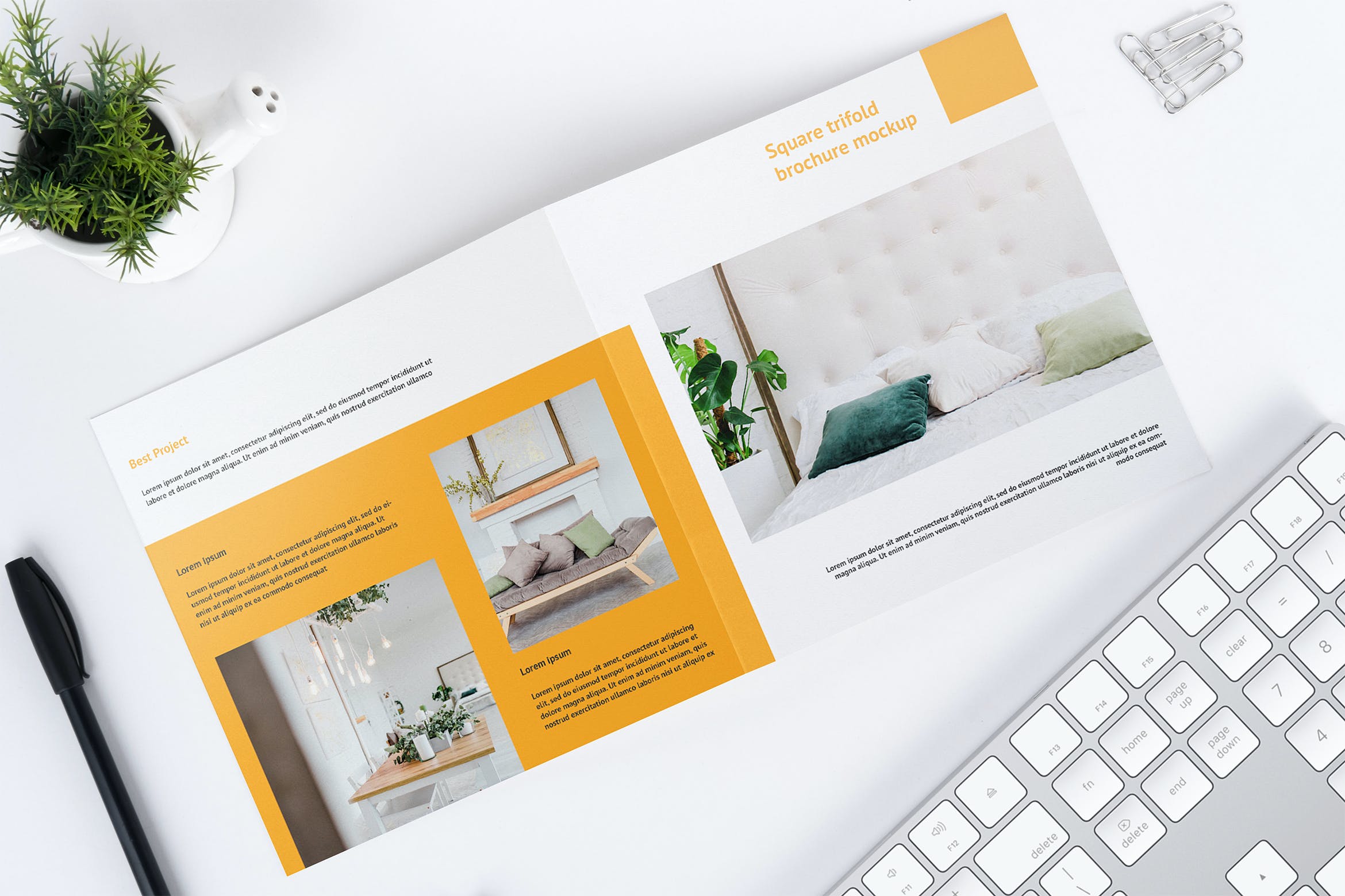 方形双折页宣传册效果图样机 Square Bifold Mockup