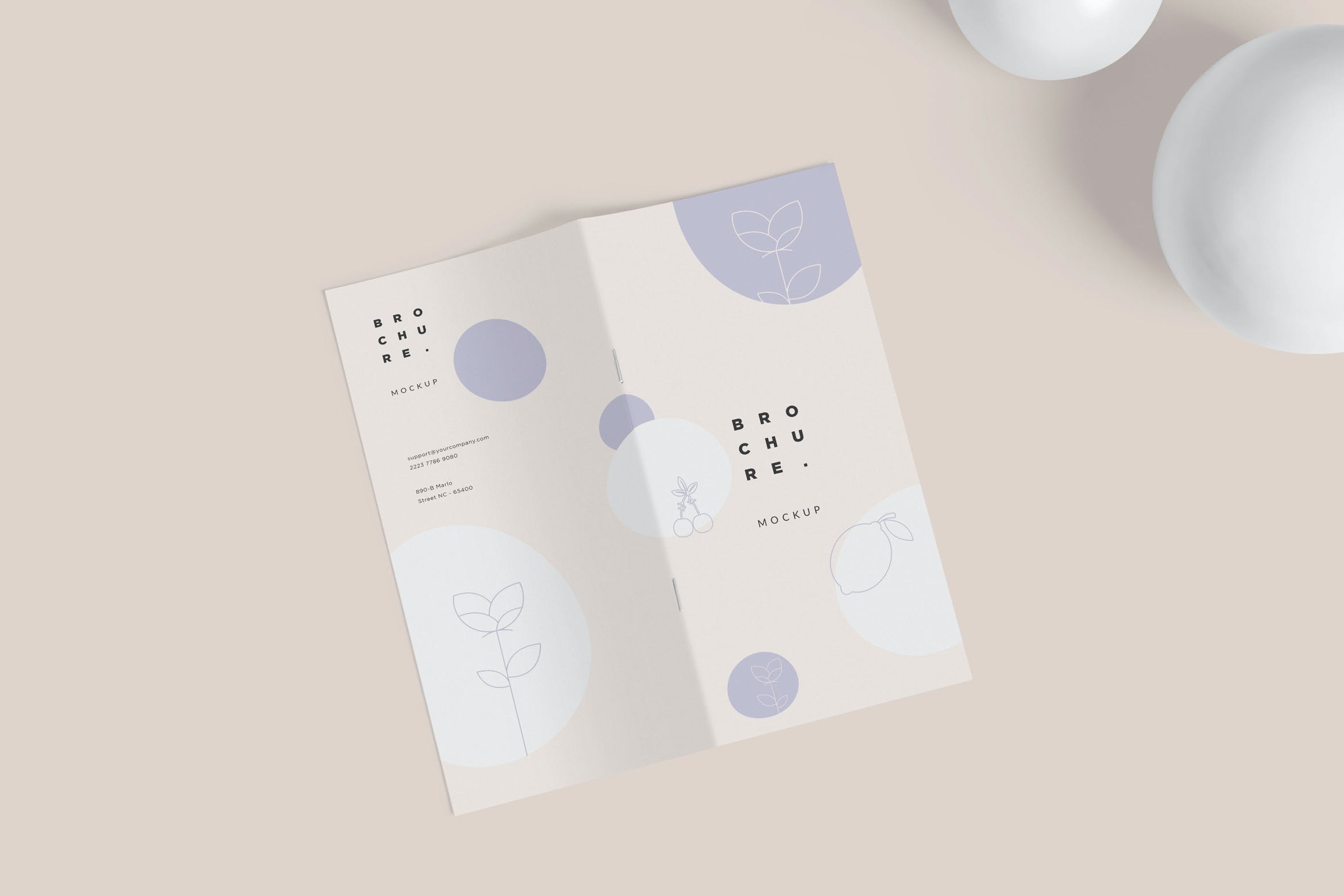 软封面小册子/宣传册设计效果图展示样机 Softcover Rectangle Brochure Mockups