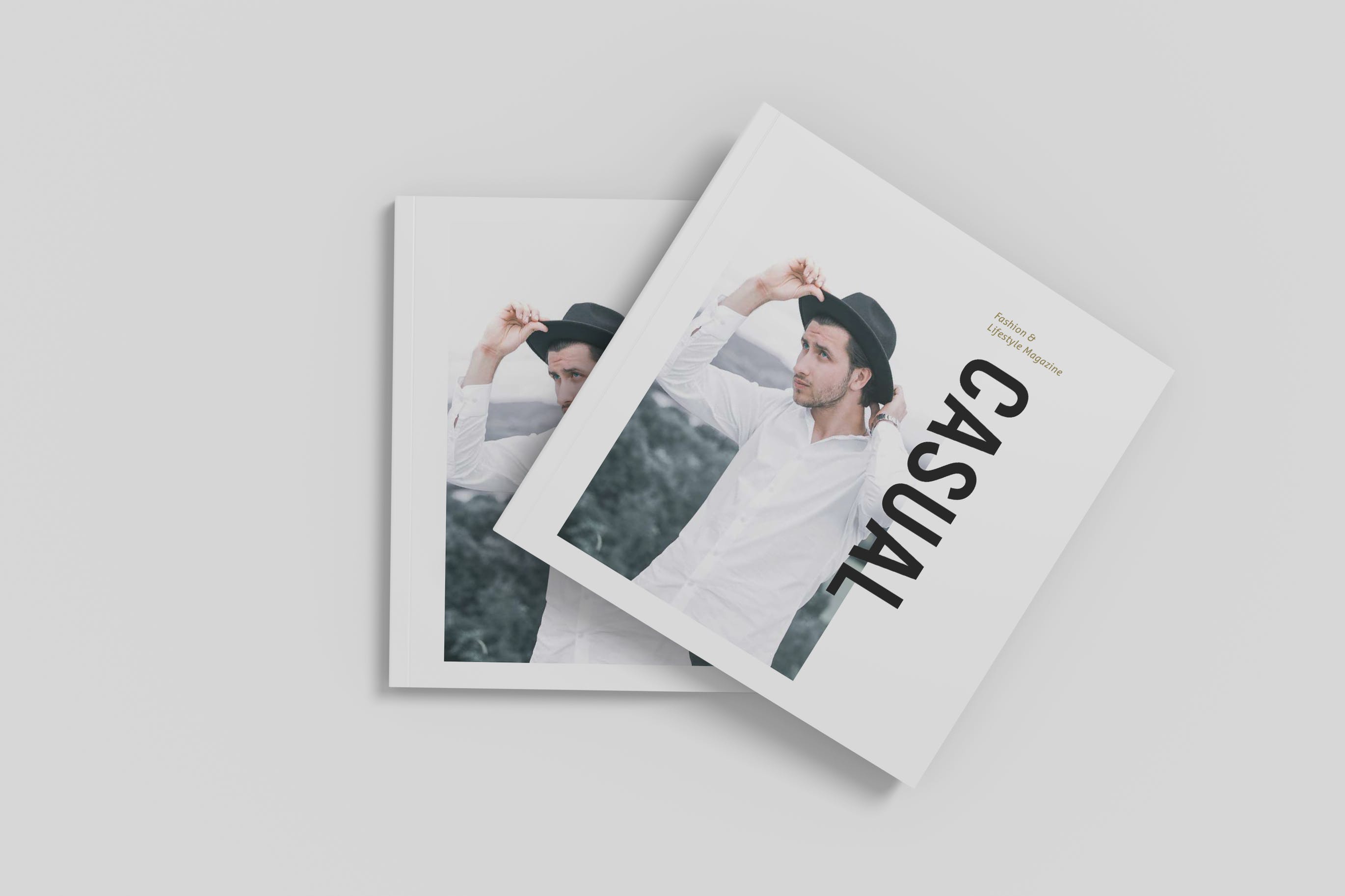 方形杂志封面设计样机模板v4 Square Magazine Mockup V4