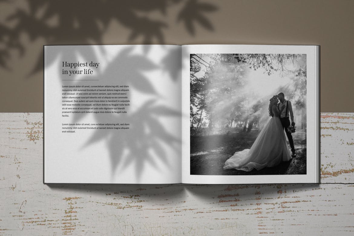 方形打开杂志目录/杂志内页效果预览模板 Open Catalogue and Magazine Page Mockup