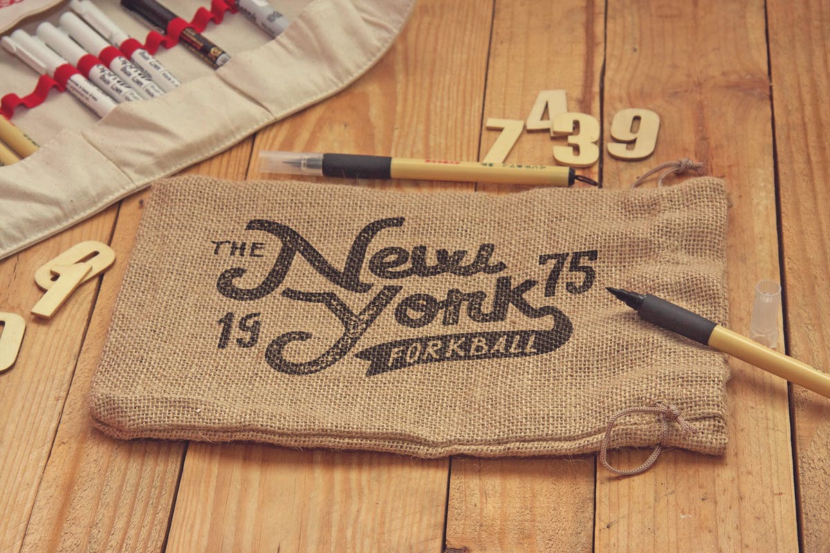 麻袋素描艺术图案预览样机模板v1 Sack Bag Horitzontal Sketch